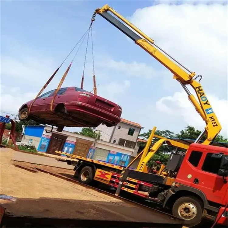 苏州相城吊车吊汽车的正确方法